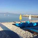 Appartement Agali 1 Mesonet In Front Of The Sea Akrogiali