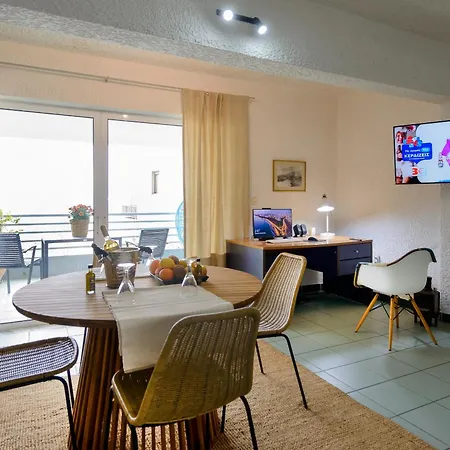 Appartement Agali 1 Mesonet In Front Of The Sea Akrogiali