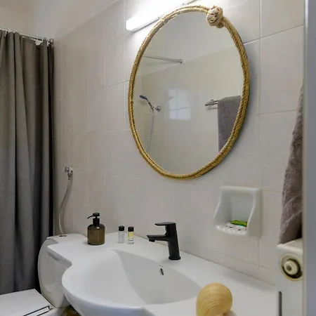 Agali 1 Mesonet In Front Of The Sea Appartement Akrogiali