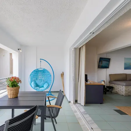 Agali 1 Mesonet In Front Of The Sea