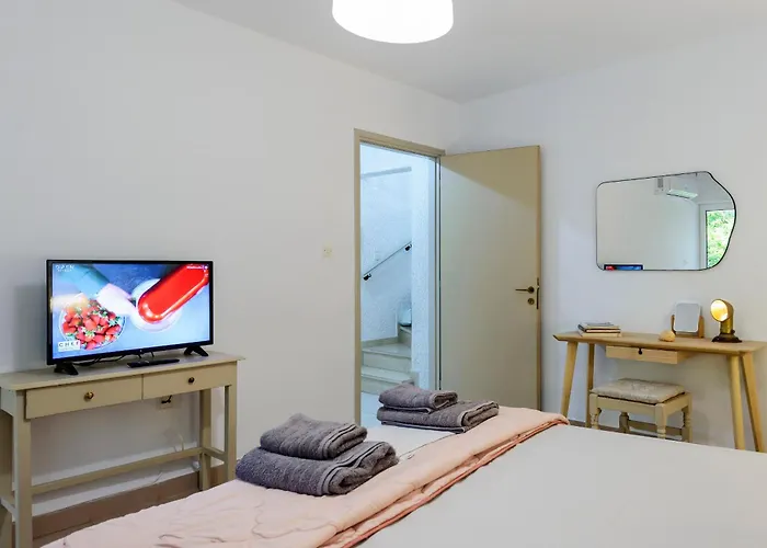 Apartman Agali 1 Mesonet In Front Of The Sea