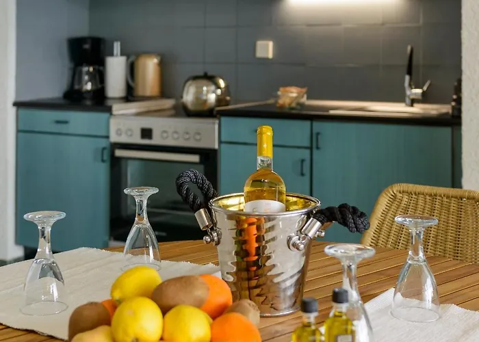 Apartman Agali 1 Mesonet In Front Of The Sea Akrojáli