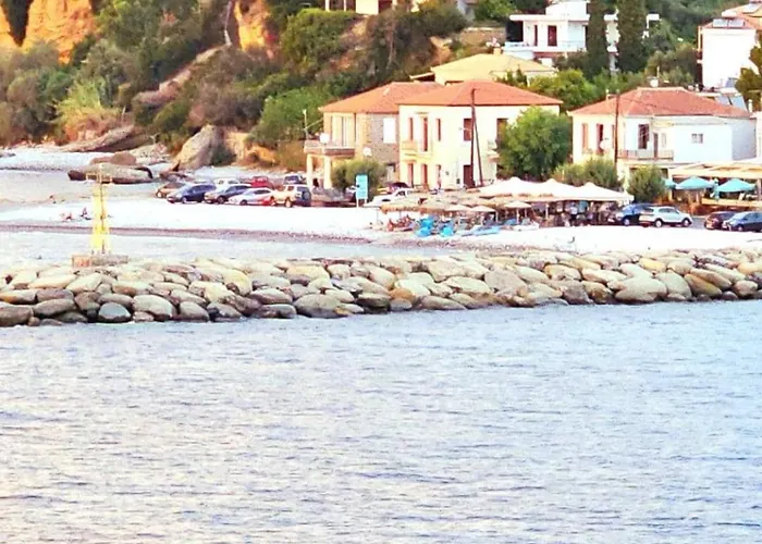 Agali 1 Mesonet In Front Of The Sea Apartman