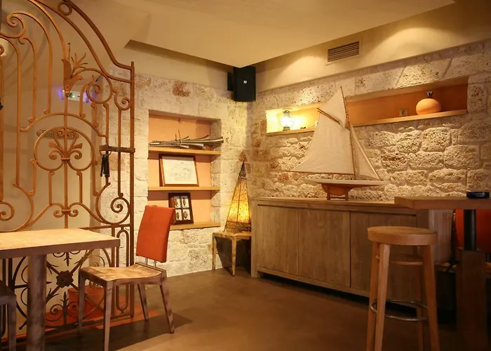 Agali 1 Mesonet In Front Of The Sea Lägenhet *